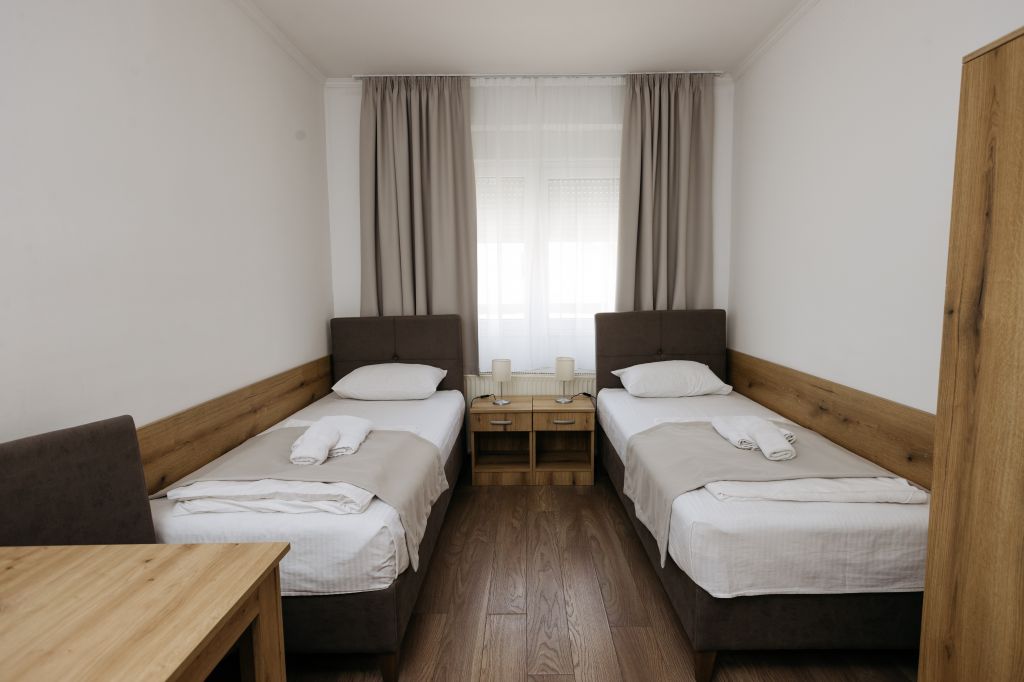 Twin room Dvokrevetna soba