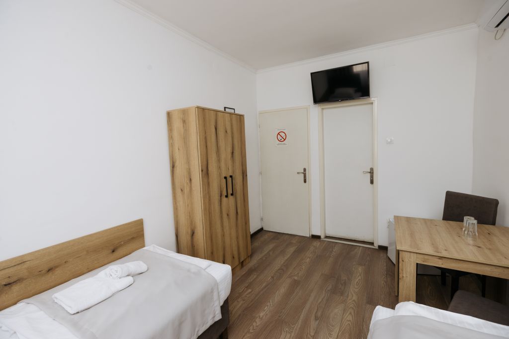 Twin room Dvokrevetna soba