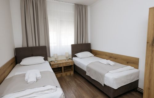 Twin room Dvokrevetna soba