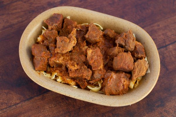 Juneći gulaš sa testom